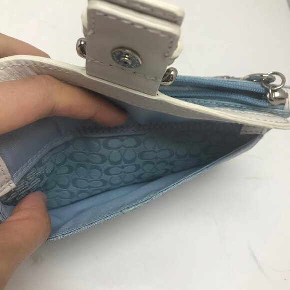 Coach Baby Blue Buckle Bag Clutch Wristlet Purse - Picture 5 of 5